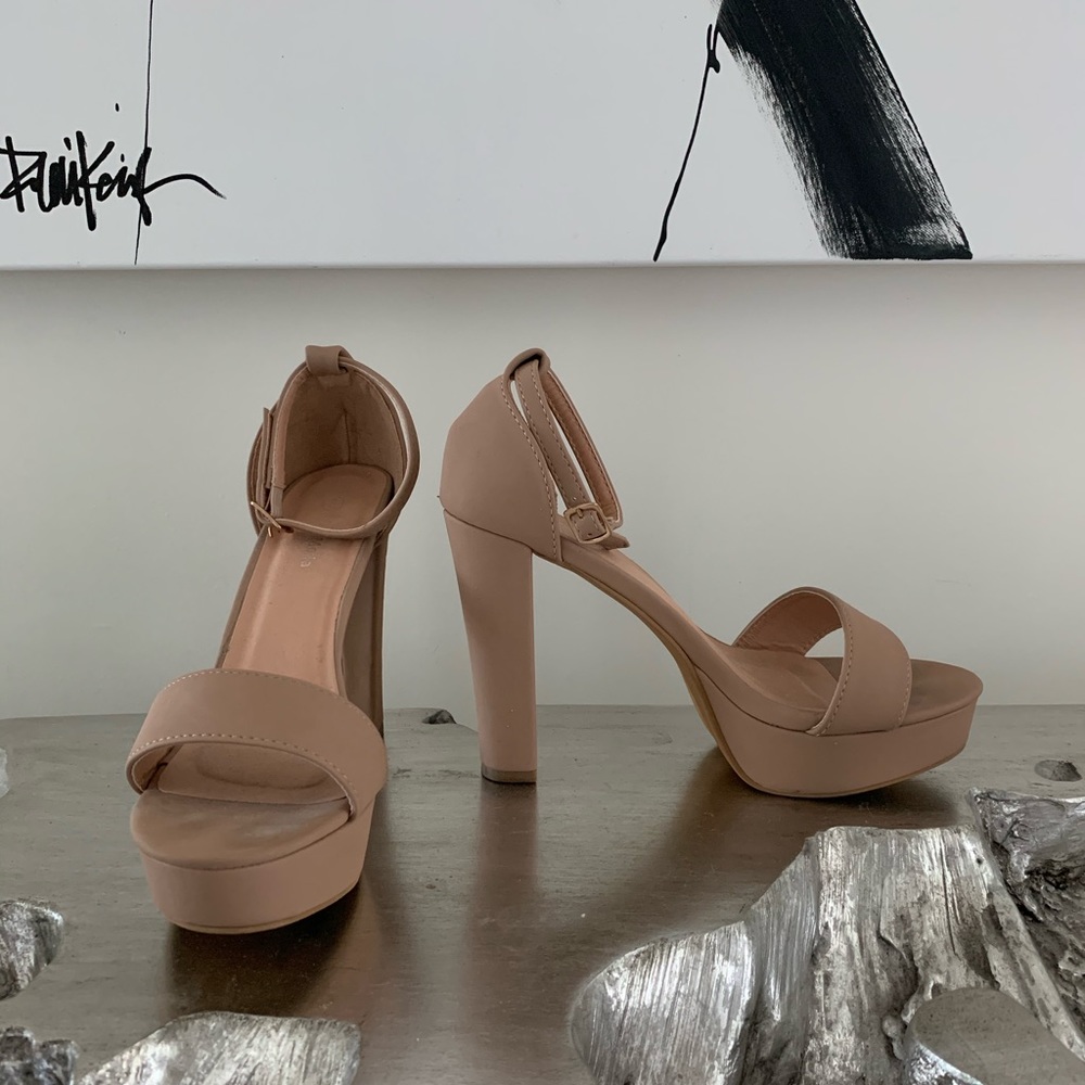 Top Moda Platform Ankle Strap Sandals